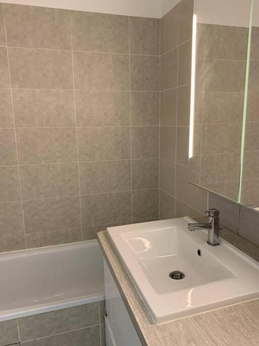 Appartement Moderne Et Spacieux Proche Paris Alfortville Exterior foto